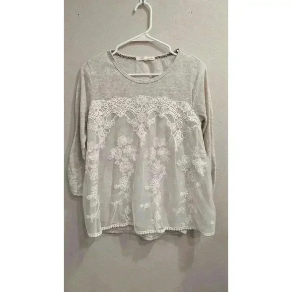 Women's romantic lace embellished top, cream color by Rewind in size Large - Picture 1 of 5